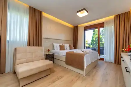 Luxury Apartments Queen - 95