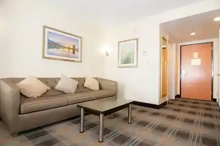 Wingate by Wyndham - Orlando International Airport - 83