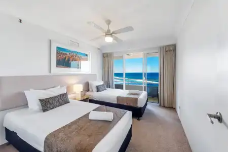 Zenith Ocean Front Apartments - 127