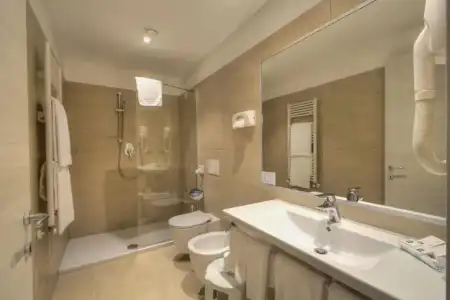 Best Western Genio - 38