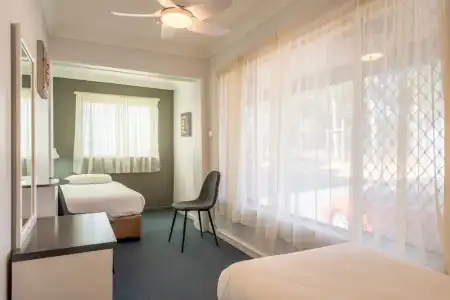 Port Aloha Motel - 71