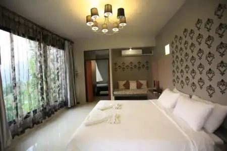 Hi - Scene Resort - 121