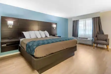 Quality Inn & Suites Lincoln I-93 - 33