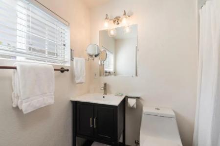 Shell Beach Inn - 31