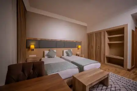Mari Suites - 95