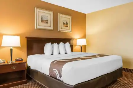 Quality Inn & Suites Bloomington University Area - 31