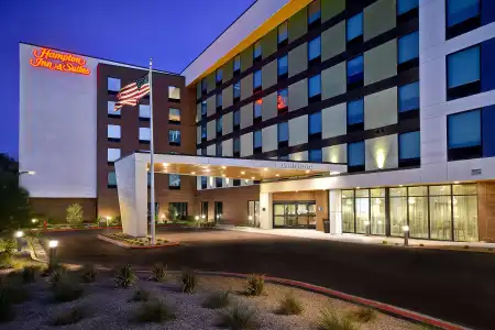 Home2 Suites by Hilton Las Vegas Convention Center - 27