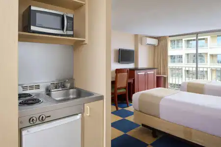 Ewa Waikiki - 36