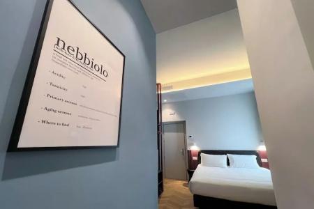RossoVino Milano Boutique - 17