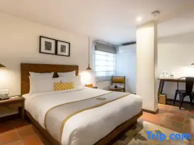 Roadhouse, Thamel, Kathmandu- Contemporary Boutique - 50