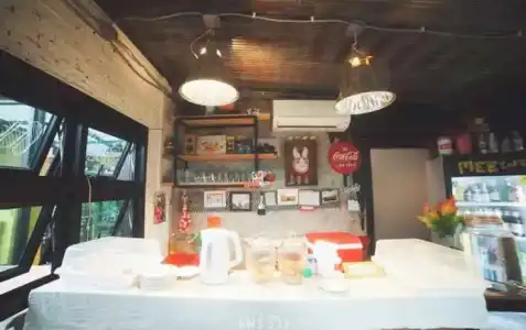 Mee Bed and Breakfast - 12
