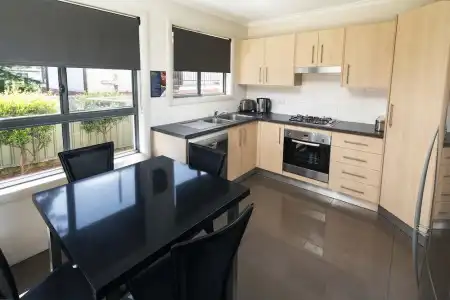 Cardiff Executive Apartments - 63