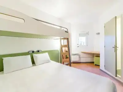 Ibis Budget Caen Memorial - 22