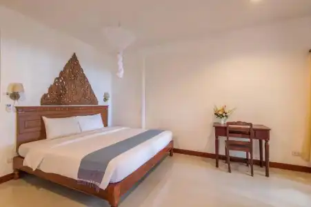 Twin Bay Resort - 300