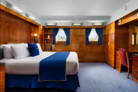 The Queen Mary - 44