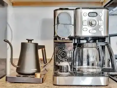 The Hemingway - 20