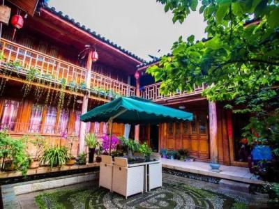Shuhe Zaibiechu Inn - 1