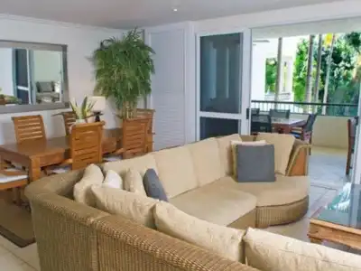 Mandalay Luxury Beachfront Apartments - 6