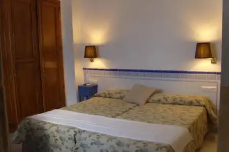 Hostal Boutique Plaza Cantarero - 4