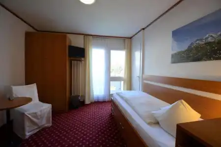 HOP Apartments & Suites - 42