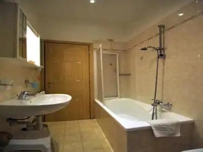 Alexander & Spa - 24