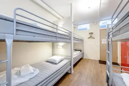 City Hostel - 16