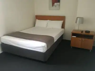 The Cosmopolitan Motel and Serviced Apartments - 51