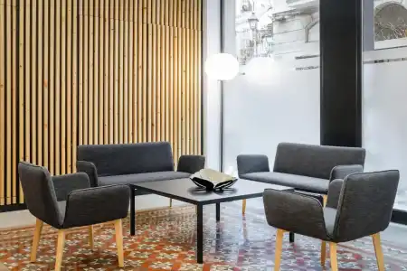 Raval House - 36