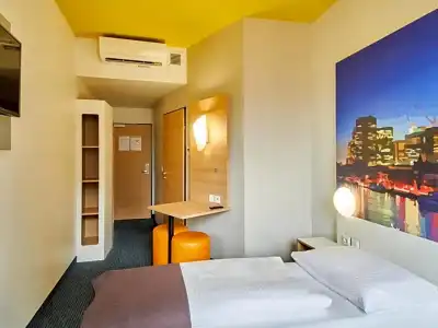 B&B Frankfurt-Hbf - 24