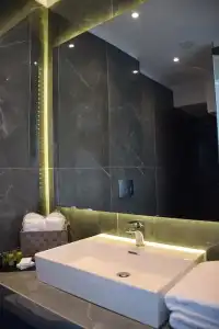 24K Athena Suites - 58