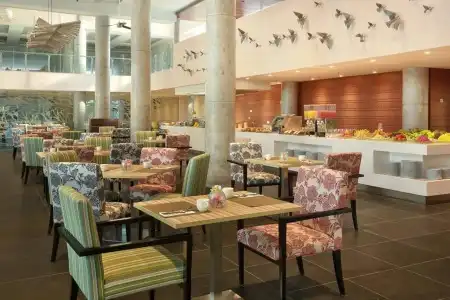 Hilton Garden Inn Bali Ngurah Rai Airport - 14