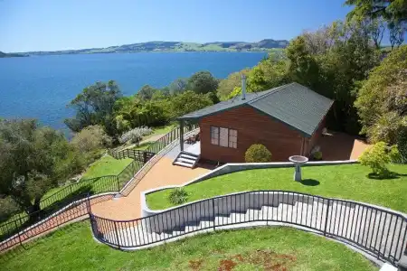 On The Point - Lake Rotorua - 114