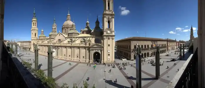 Pilar Plaza - 18