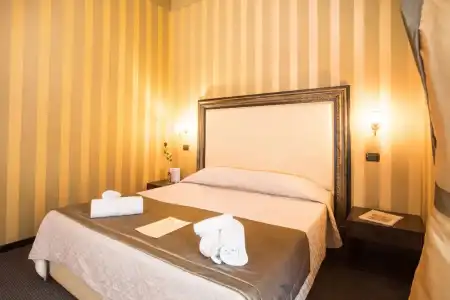 Ludovisi Luxury Rooms - 12
