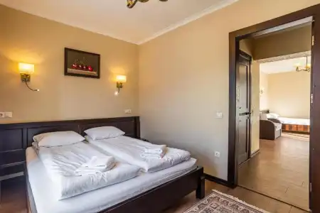Amarena - 63