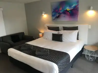 Half Moon Bay Motel - 119