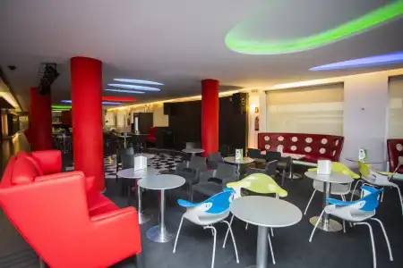 Oasis Plaza - 24