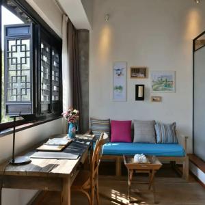 Blossom Hill Inn · Shantang - 90