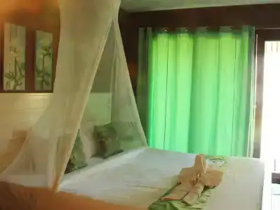 Koh Ngai Thanya Beach Resort - 1