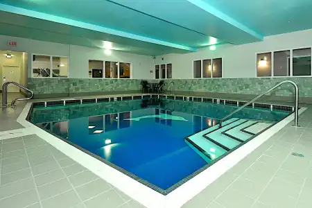 Hampton Inn & Suites by Hilton Calgary-Airport - 16