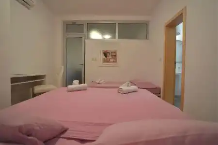 Villa Avantgarde - 205