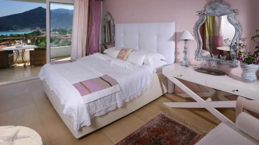 Mare Monte Small Boutique - 131