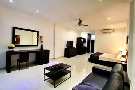 East Suites - 115