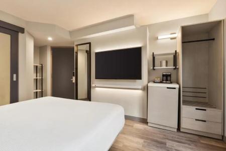 DoubleTree by Hilton New York Midtown Fifth Ave - 40