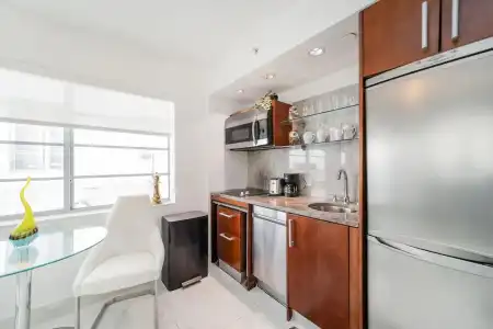 Strand Ocean Drive Suites - 63