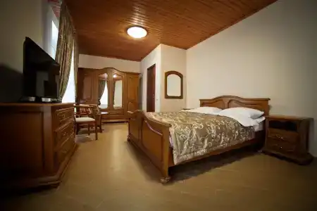 Alexandrovskaya Sloboda - 95