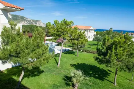 Kalamaki Beach - Zakynthos Island - 11