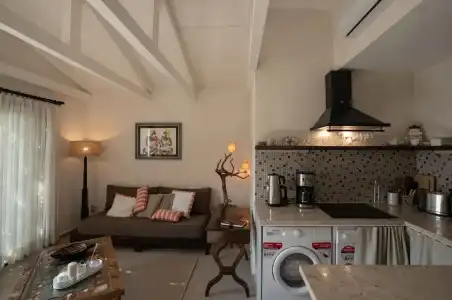 Sedirli Ev Alacati - 74