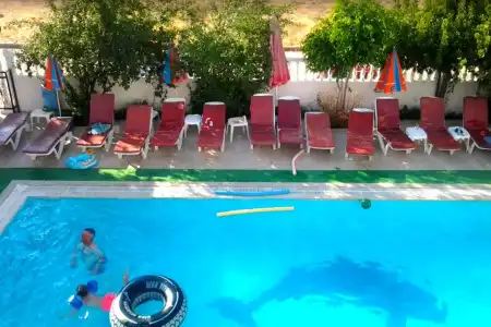 Atlantis Apartments - 3