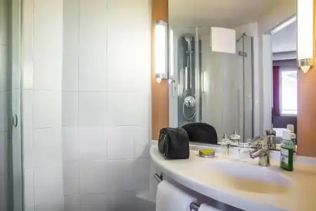ibis Lausanne Centre - 53